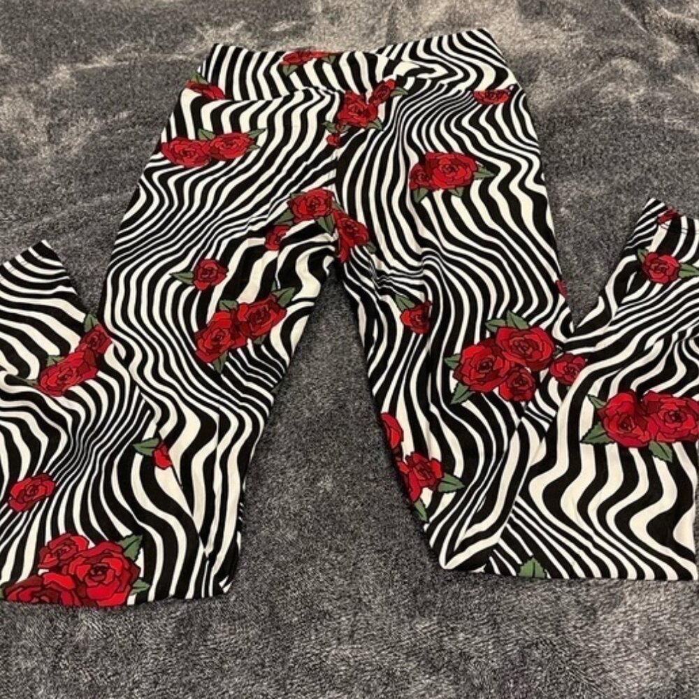 zebra striped leggings